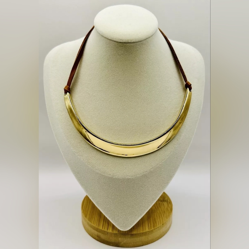 LOFT | Gold Crescent Leather Strap Necklace